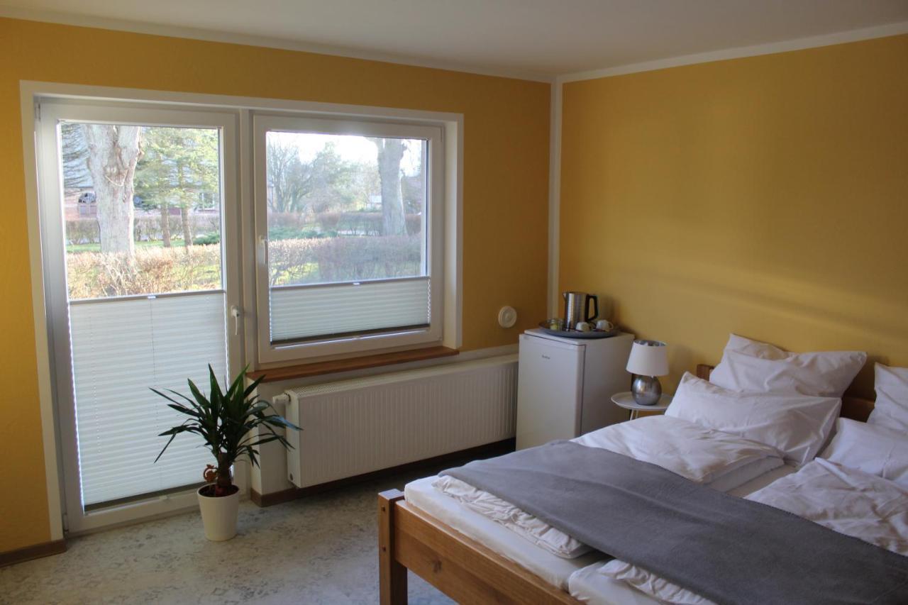 Vorsicht Hôtel Deyelsdorf Extérieur photo