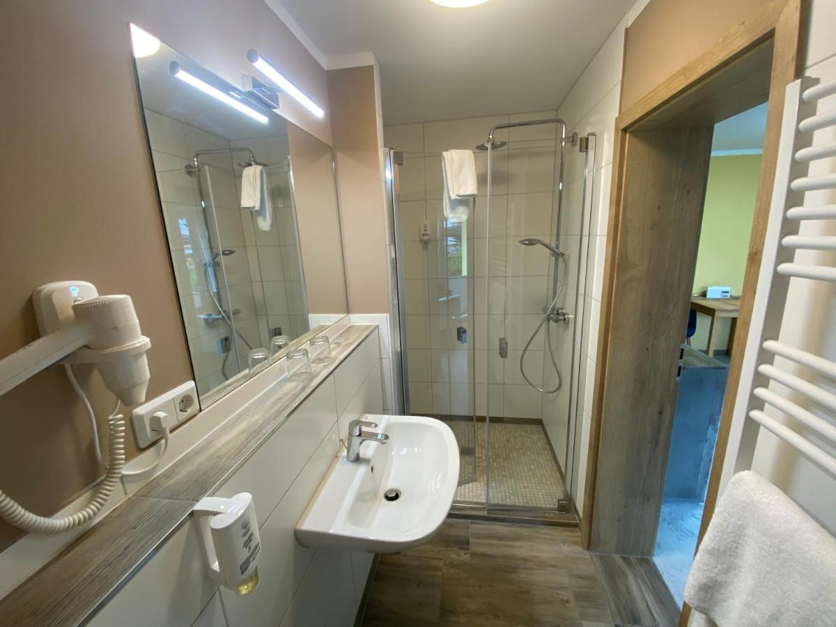 Vorsicht Hôtel Deyelsdorf Extérieur photo