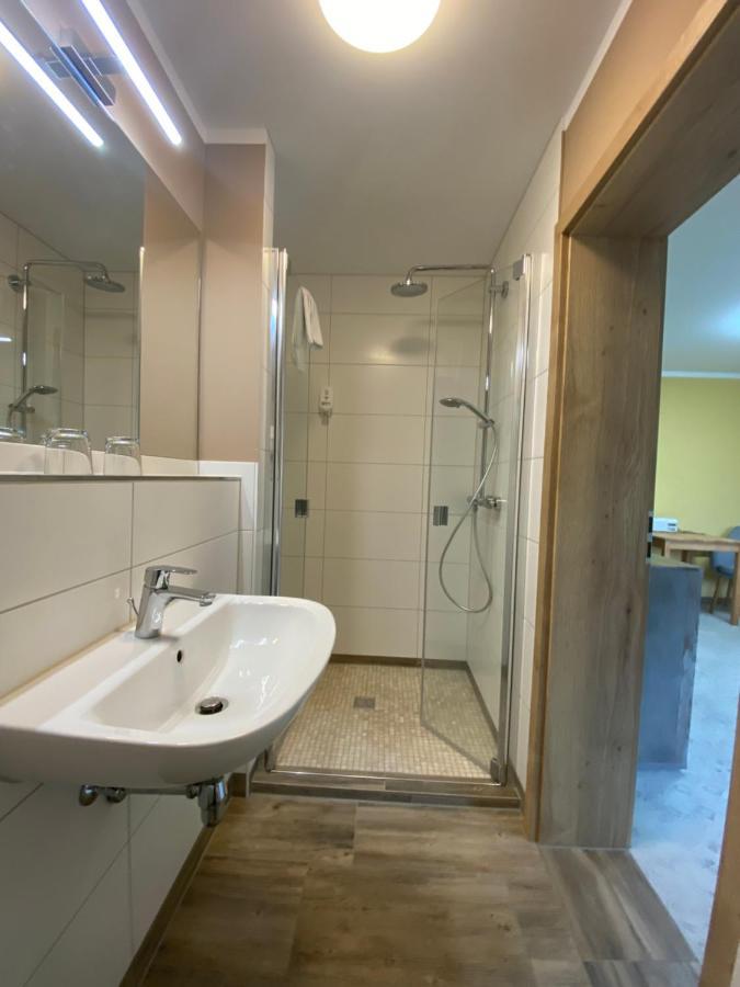 Vorsicht Hôtel Deyelsdorf Extérieur photo